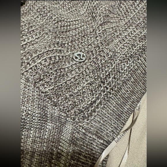 Lululemon Breeze Easy Wrap M/L - Picture 7 of 7